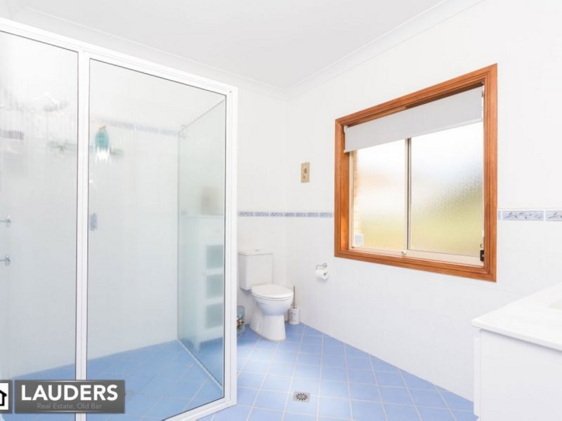 2 Arcadia Place, Taree NSW 2430