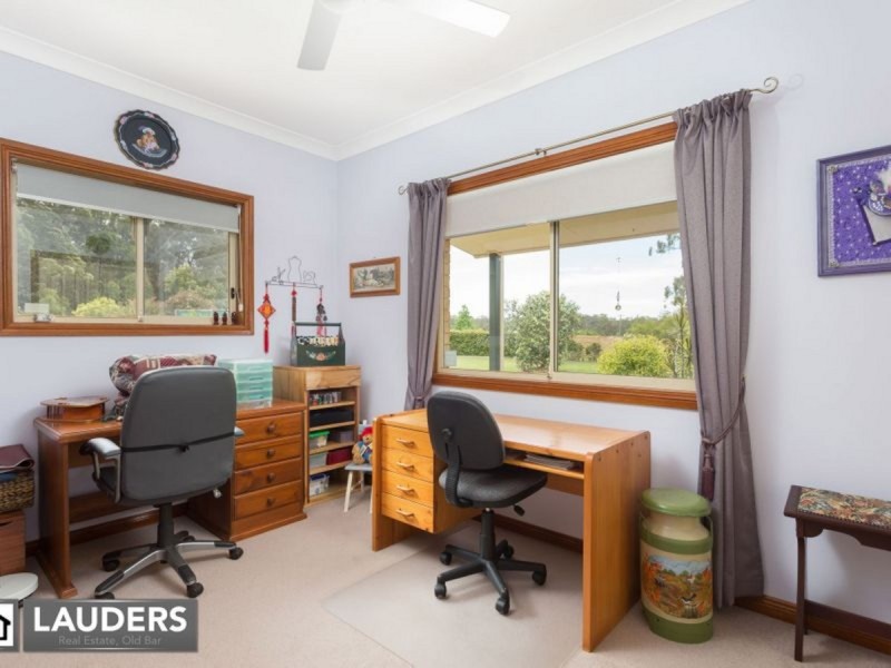 2 Arcadia Place, Taree NSW 2430