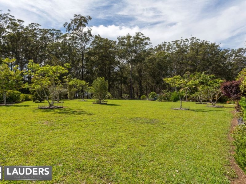 2 Arcadia Place, Taree NSW 2430
