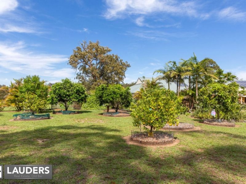 2 Arcadia Place, Taree NSW 2430