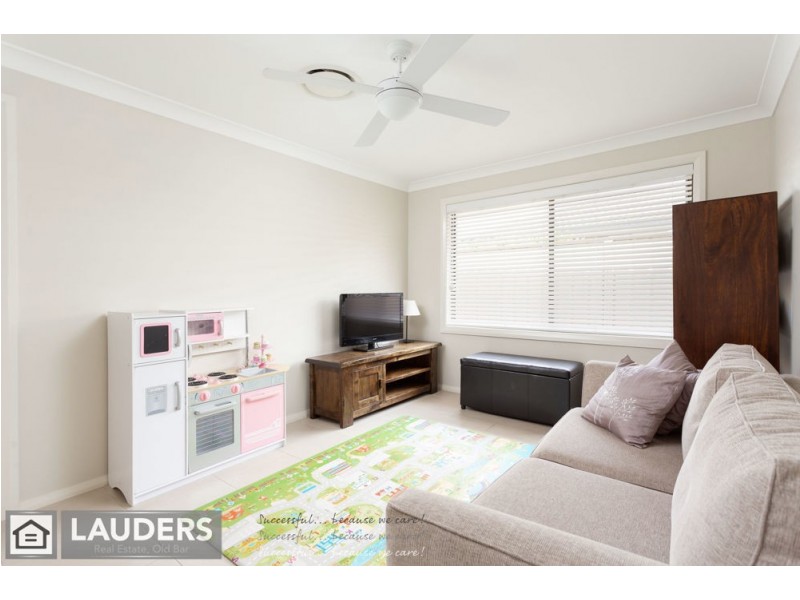 4 Rosier Place, Old Bar NSW 2430