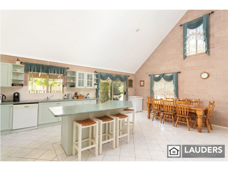 40 Bohnock Rd, Old Bar NSW 2430