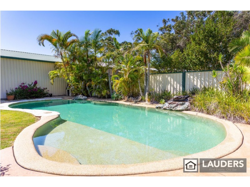 40 Bohnock Rd, Old Bar NSW 2430