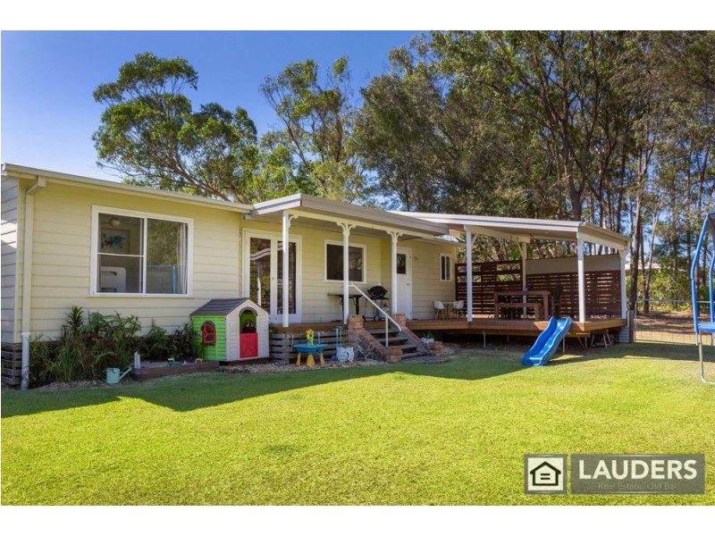 40 Bohnock Rd, Old Bar NSW 2430