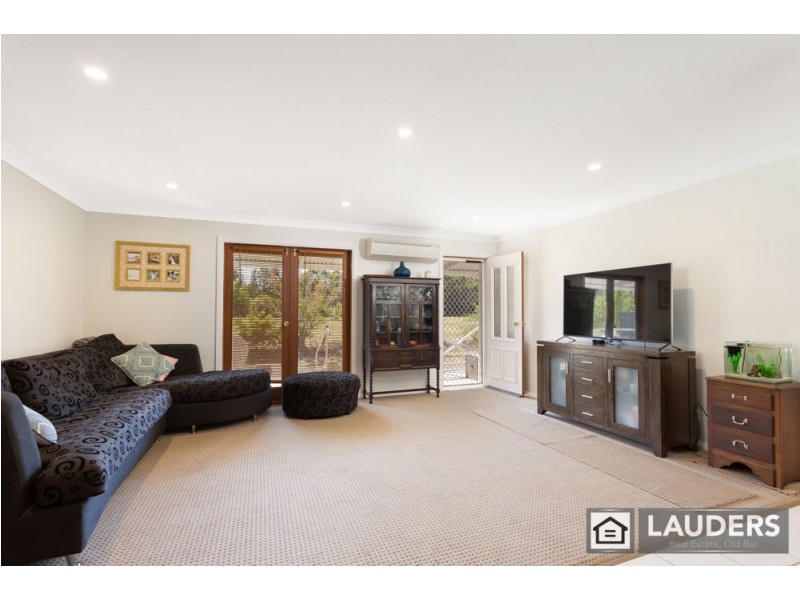 40 Bohnock Rd, Old Bar NSW 2430