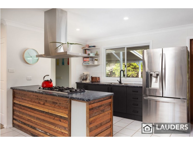 40 Bohnock Rd, Old Bar NSW 2430