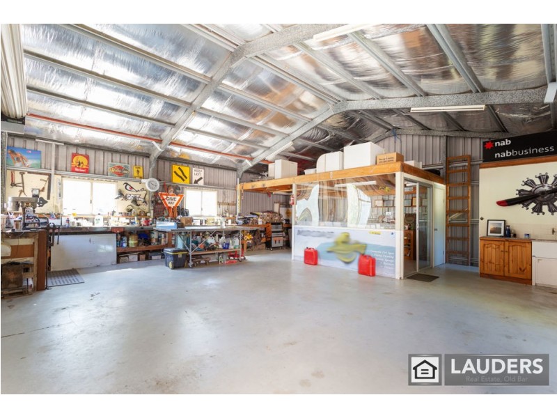 40 Bohnock Rd, Old Bar NSW 2430