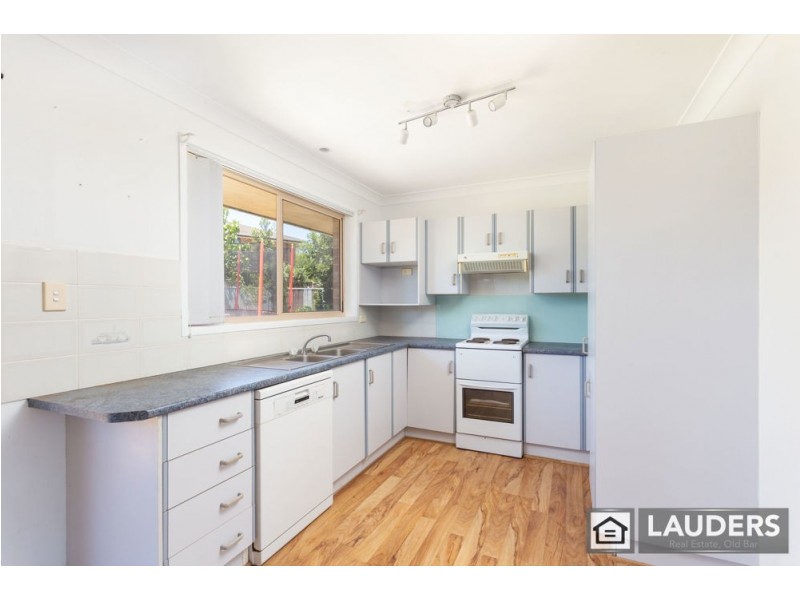 6 Tern Close, Old Bar NSW 2430