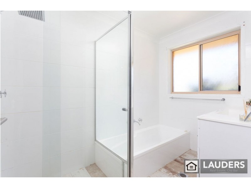 6 Tern Close, Old Bar NSW 2430