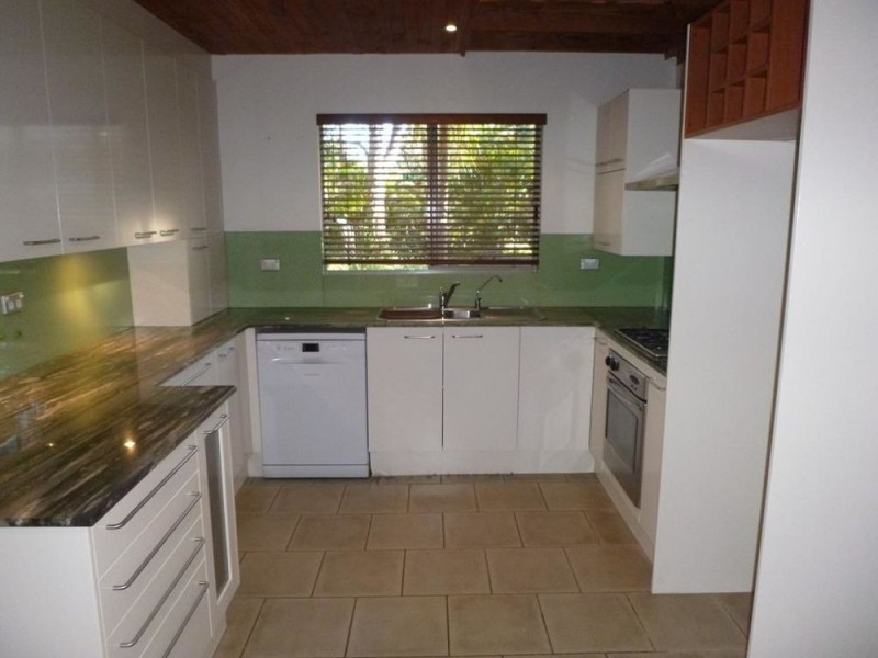 15 South Heron Road, Old Bar NSW 2430