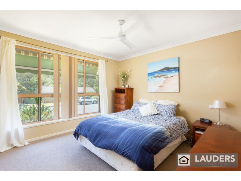 115 Waterman St, Old Bar NSW 2430