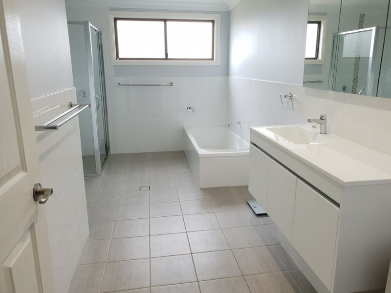 97 Old Bar Road, Old Bar NSW 2430