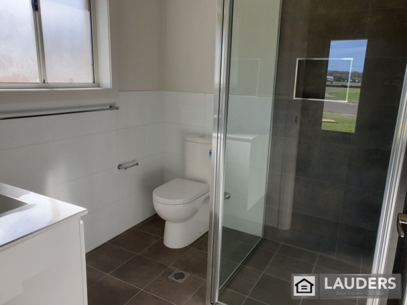 19A Albatross Way, Old Bar NSW 2430