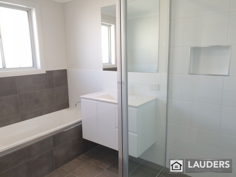 19A Albatross Way, Old Bar NSW 2430