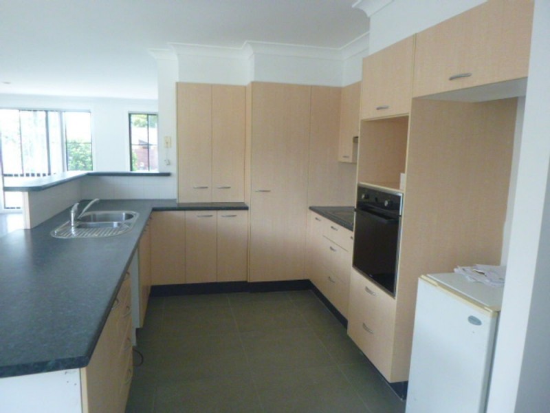 3 Kestrel Avenue, Old Bar NSW 2430