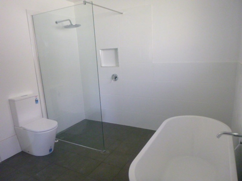 3 Kestrel Avenue, Old Bar NSW 2430