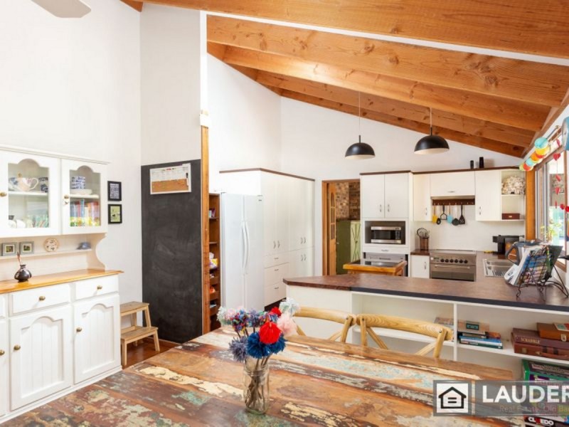 10 Myles Close, Old Bar NSW 2430