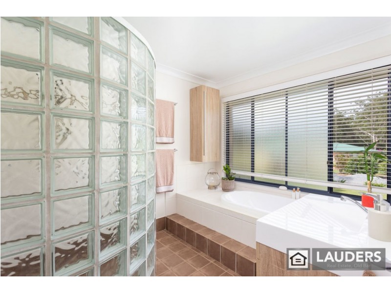 3 Peppermint Place, Old Bar NSW 2430