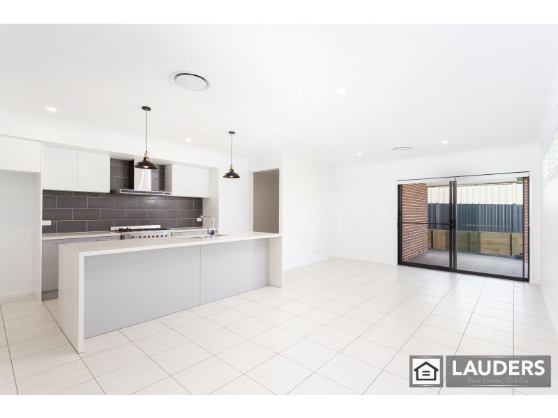 8 Viewmont Way, Old Bar NSW 2430