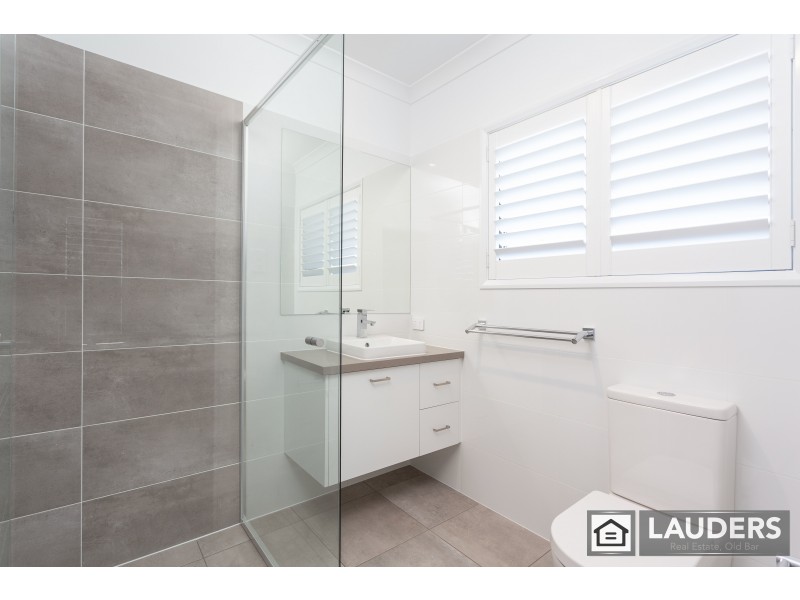 8 Viewmont Way, Old Bar NSW 2430