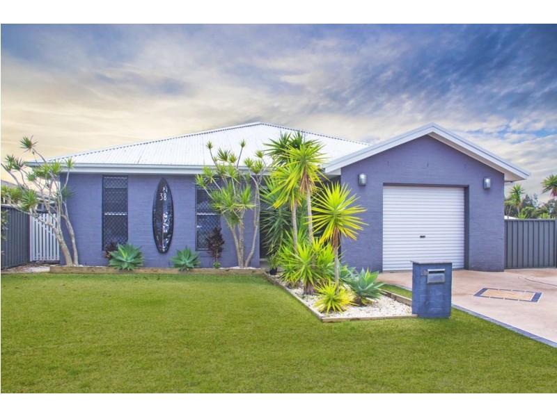 38 Ivy Crescent, Old Bar NSW 2430