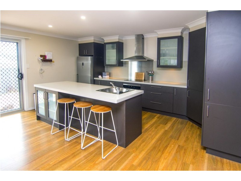 38 Ivy Crescent, Old Bar NSW 2430