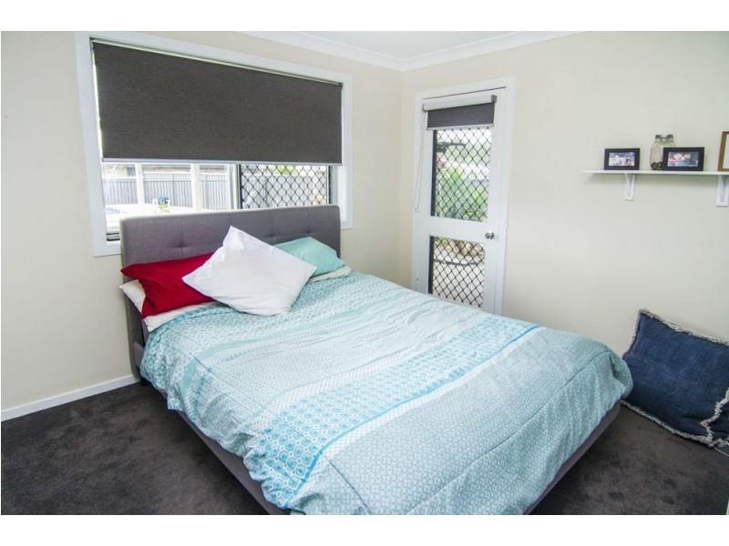 38 Ivy Crescent, Old Bar NSW 2430