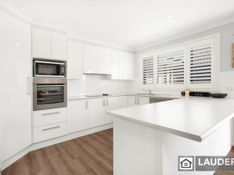 1/13 Yellowfin Avenue, Old Bar NSW 2430