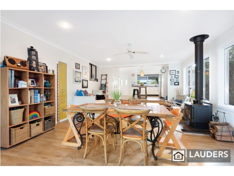 16 Hall Street, Old Bar NSW 2430