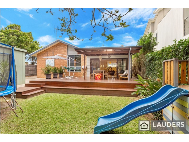 16 Hall Street, Old Bar NSW 2430