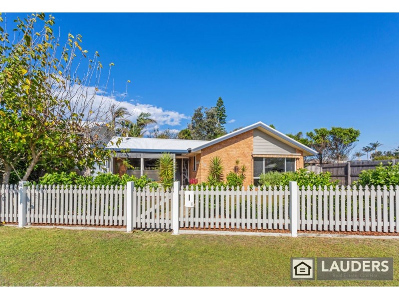 16 Hall Street, Old Bar NSW 2430