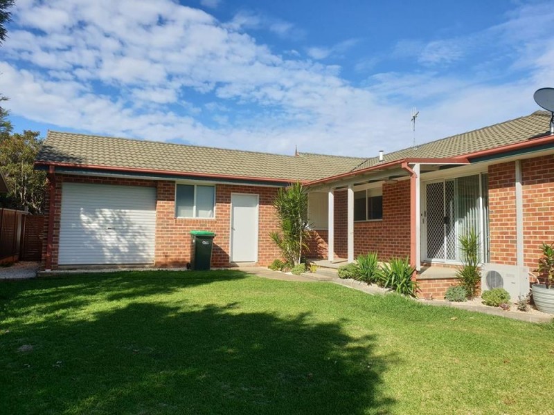 42 Carrabeen Drive, Old Bar NSW 2430