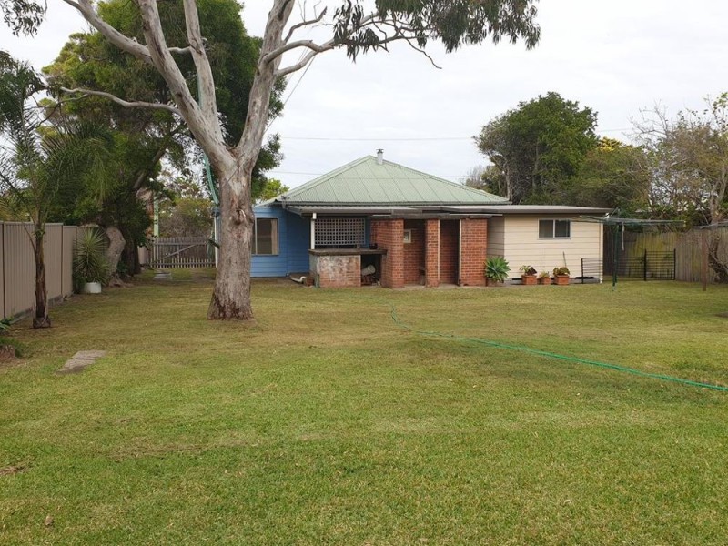 9 Connell Street, Old Bar NSW 2430