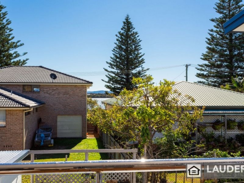 15 Manning Street, Manning Point NSW 2430