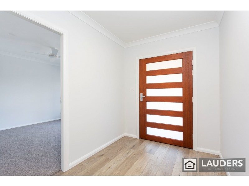 114 Albatross Way, Old Bar NSW 2430