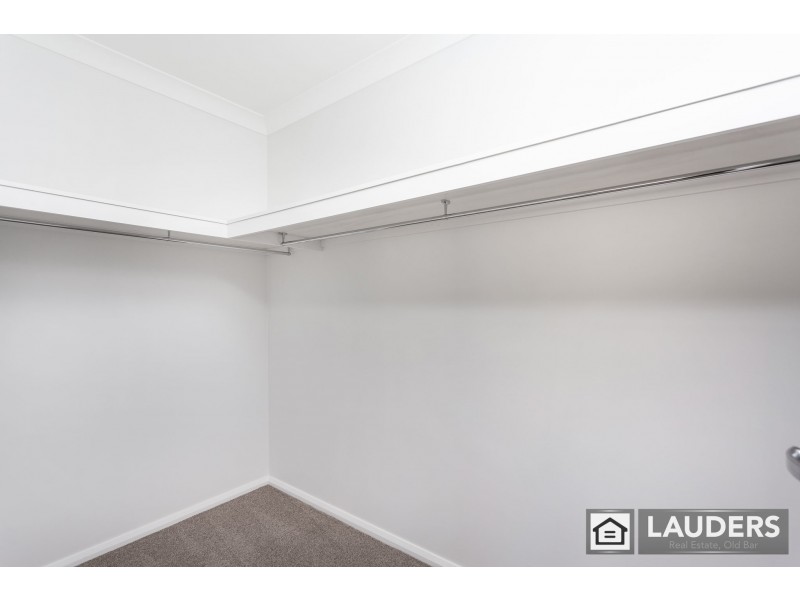 114 Albatross Way, Old Bar NSW 2430