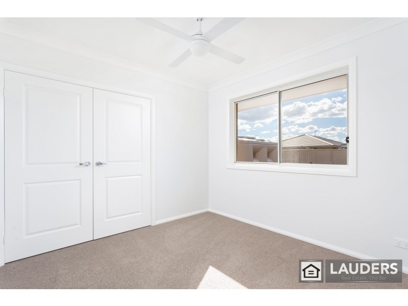114 Albatross Way, Old Bar NSW 2430