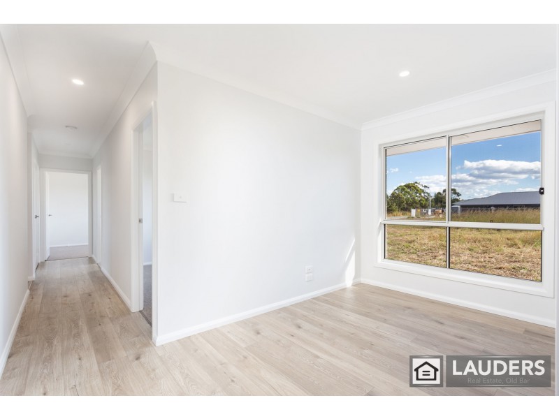 114 Albatross Way, Old Bar NSW 2430