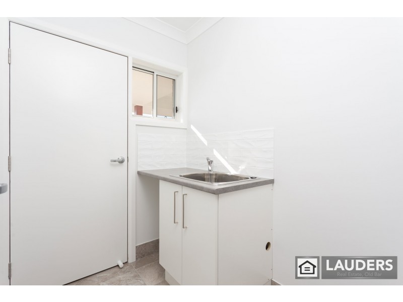 114 Albatross Way, Old Bar NSW 2430