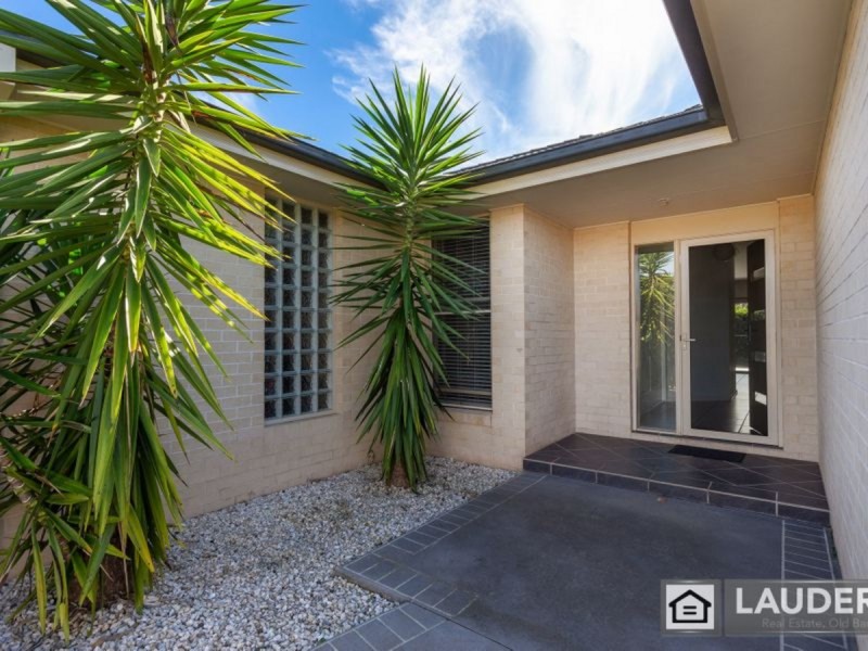 7 Ivy Crescent, Old Bar NSW 2430