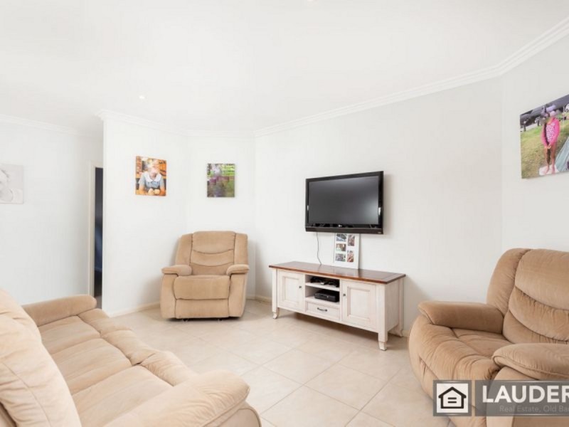 7 Ivy Crescent, Old Bar NSW 2430