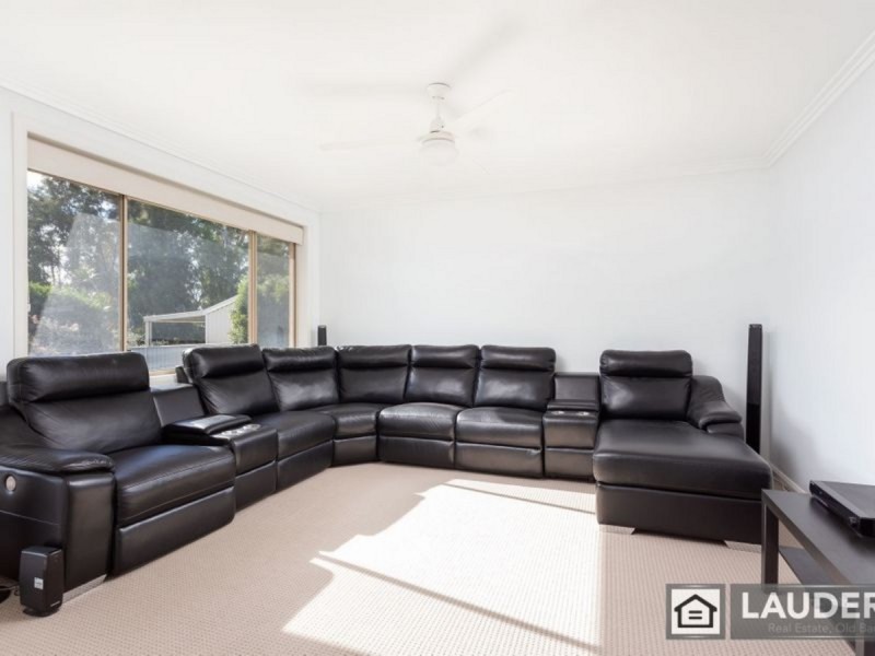 7 Ivy Crescent, Old Bar NSW 2430