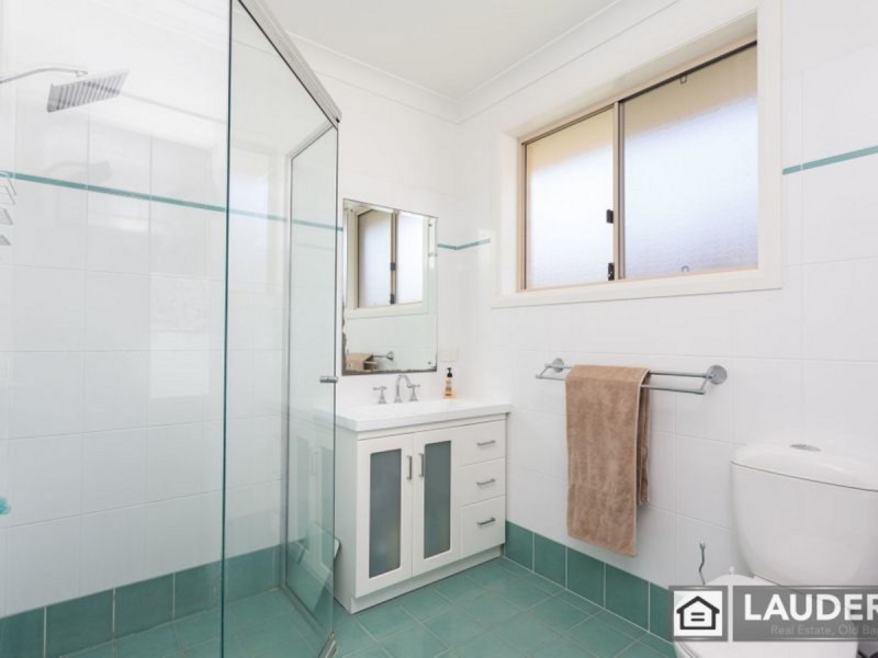 7 Ivy Crescent, Old Bar NSW 2430
