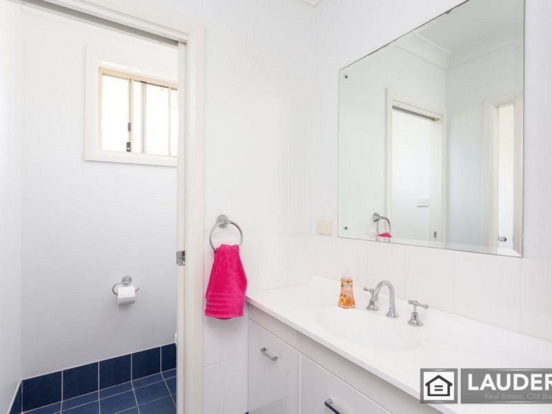 7 Ivy Crescent, Old Bar NSW 2430