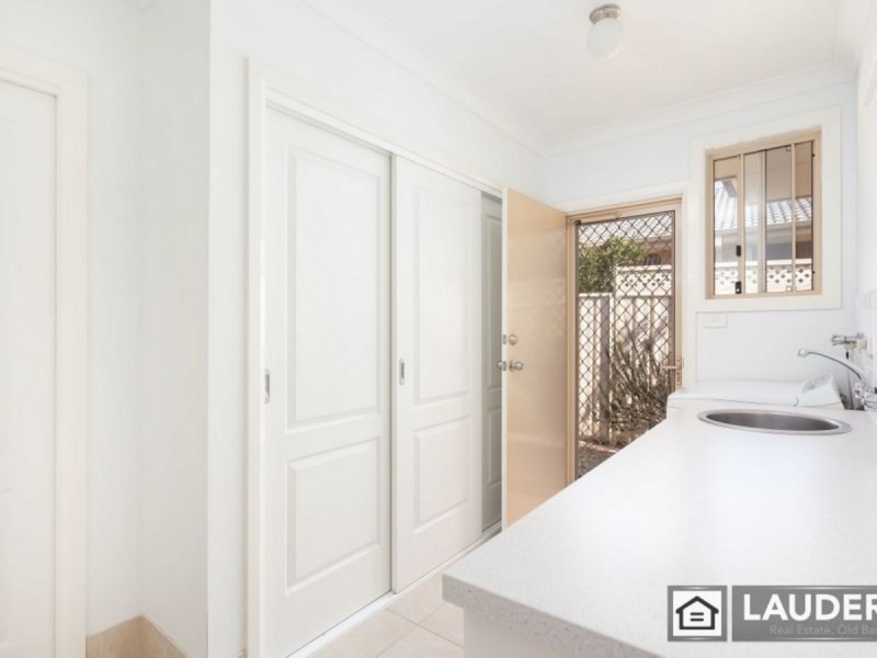 7 Ivy Crescent, Old Bar NSW 2430