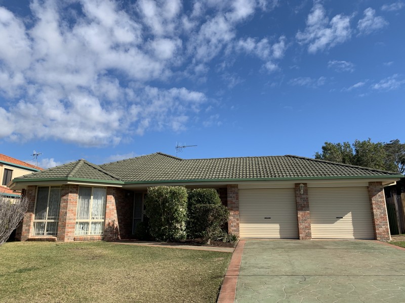 33 Pryor Crescent, Old Bar NSW 2430