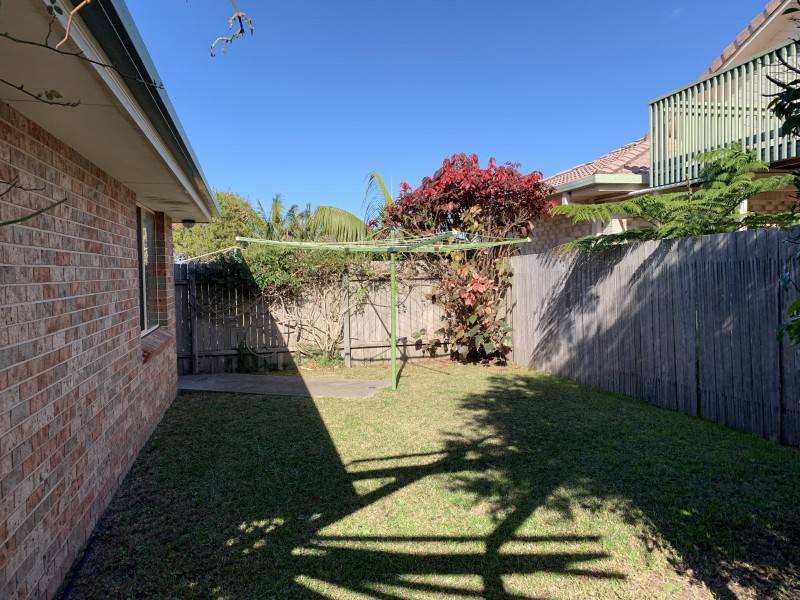33 Pryor Crescent, Old Bar NSW 2430