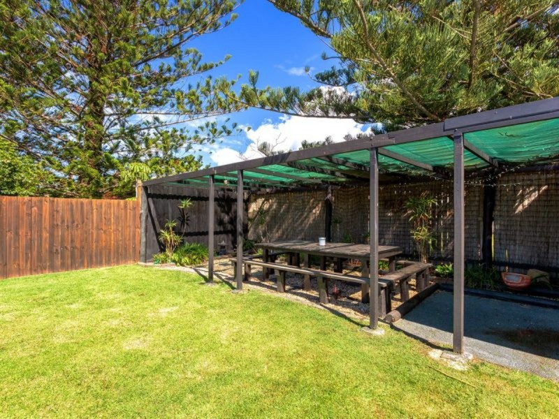 15 Richardson Street, Old Bar NSW 2430