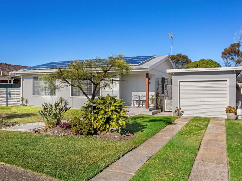 36 Old Bar Road, Old Bar NSW 2430