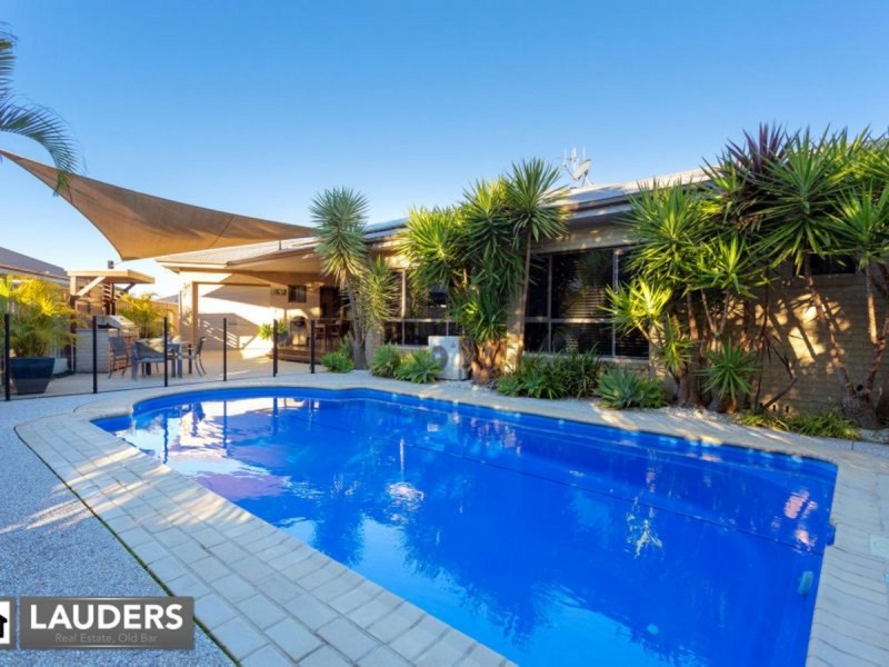 38 Bluehaven Drive, Old Bar NSW 2430